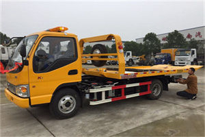 五指山哪里有拖车服务