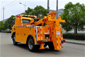 五指山高速路拖车费